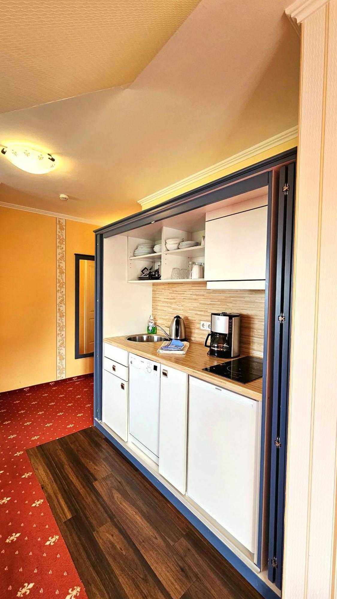 Hotel Godewind Тиссов Екстериор снимка